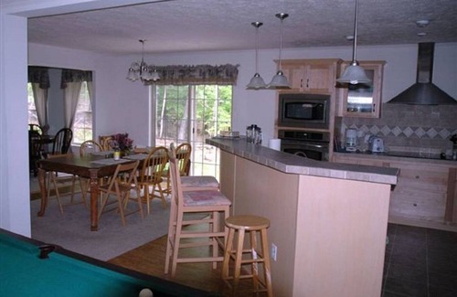 Northville House | Adirondack lakehouse w/80' beach on Great Sacandaga Lake
