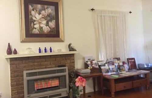 Rutherglen Bed & Breakfast | Admurraya House Bed & Breakfast