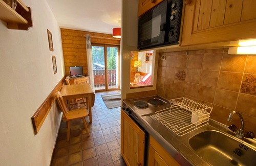 Chatel Apartment | Adorable Apartment in Quiet Residence, Minutes from Châtel Center
