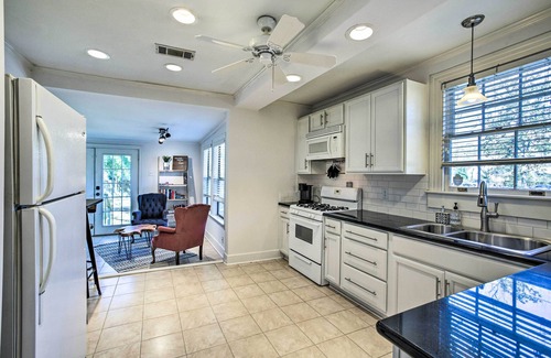 Highlands - Perkins Cottage | Adorable Baton Rouge Cottage < 3 Mi to LSU!