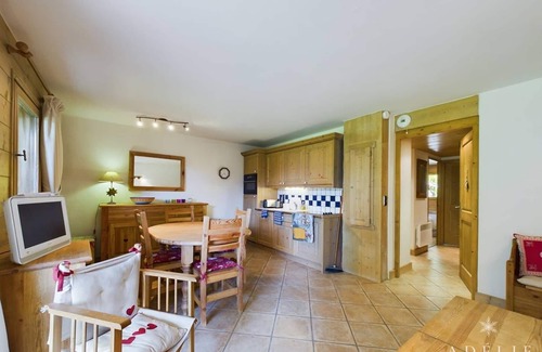 Les Eucherts Apartment | ADORABLE 3 ROOMS IN A QUIET AREA