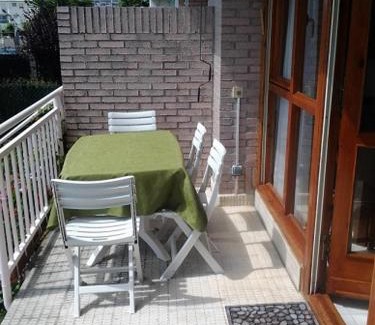 Laredo House | Adosado con Piscina y Jardín Privado en Laredo a 100 mtrs de la playa