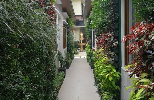Ermita Night District Villa | Adria Residences - Emerald Garden - 2 Bedroom Unit for 4 person