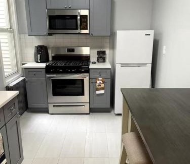Union City Apartment | Adventures In NYC Only 10 Mins to NYC