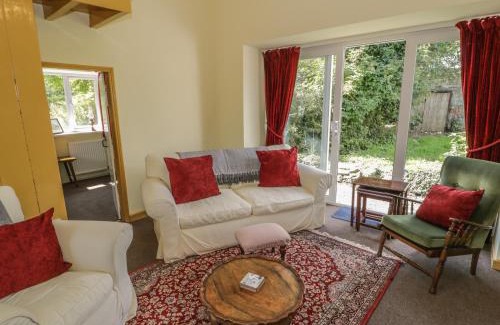 Menai Bridge House | Ael Y Bryn