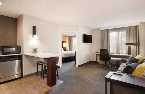 Reno/Tahoe Airport Resort | Aesthetically Pleasing! 2 Beautiful Units, Close to the Truckee River Walk!