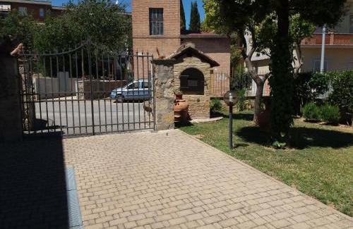 Staggia House | Affittacamere Antonio e Francesca