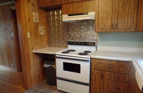 Custer House | Affordable, Family Friendly, Charming 2 Bedroom Home In The City Of Custer.