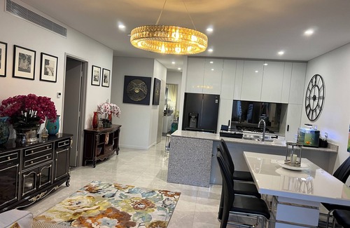 Zetland Apartment | Affordable luxury! 2 bedroom apartment in Mascot