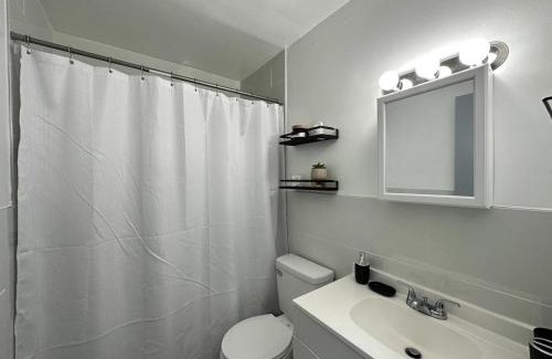 Rotterdam Apartment | Affordable Stay Near Proctors A5