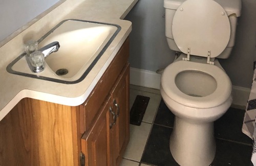 Allentown Apartment | Affordable Studio in Allentown (Free Parking)