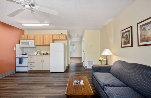 Fredericksburg Hotel | Affordable Suites Fredericksburg