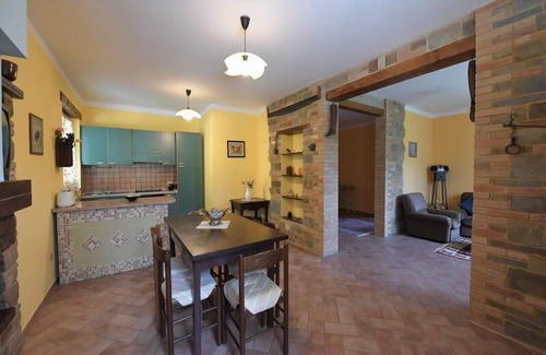 Sarnano House | Affordable villa with private semi-sunken pool and garden near Sarnano