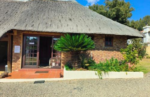 Deneysville Apartment | African Shore Guesthouse