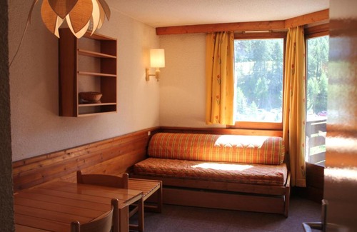 Les Orres Apartment | Agence des Orres Le Belvedere Studio coin nuit B308
