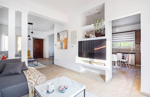 Agios Tychon Villa | Agios Tychon Luxury Villa with Private Pool