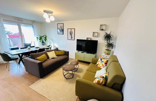 La Courneuve Apartment | Agréable 3 pièces avec Parking proche Gare et Paris by immo Kit bnb