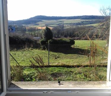 Villy-en-Auxois House | Agréable chambre meublée, vue sur la vallée de l'Auxois
