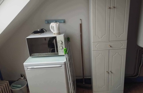 Wavre Bed & Breakfast | Agréable petite chambre à proximité du Walibi