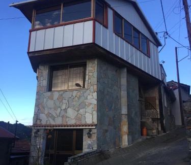 Vasa Koilaniou Apartment | Agridia View House