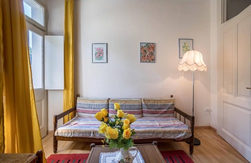 Canale di Tenno Apartment | Agritur Tenno Appartamentino with Mountain View & Balcony