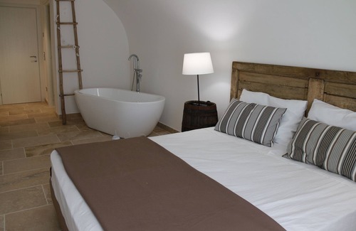 Vallebona House | Agriturismo Aurivu