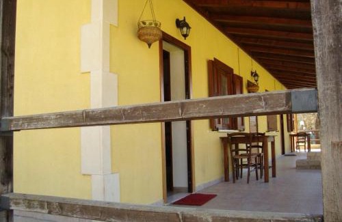 San Pio delle Camere House | Agriturismo Centuria