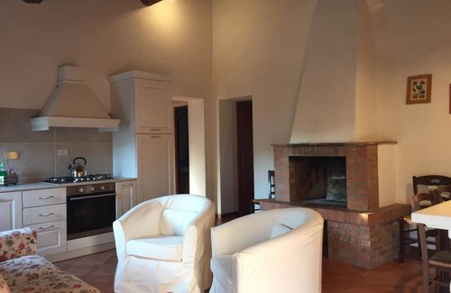 San Macario In Monte Apartment | Agriturismo il canneto apartment Sole in the province of Siena san Gimignano
