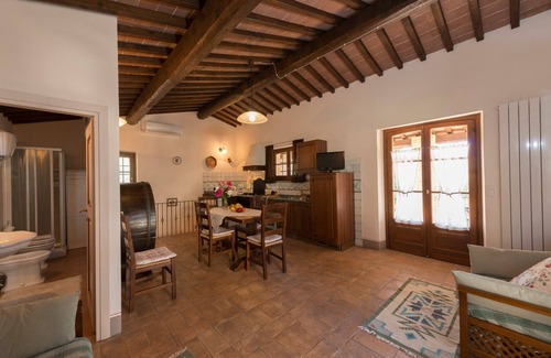 Popoltaio-Schiacciato Apartment | Agriturismo Malagronda - Sughera
