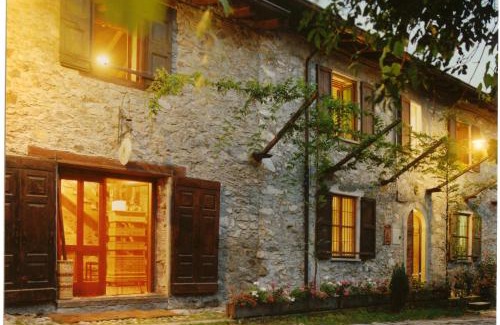 Artogne House | Agriturismo Le Frise