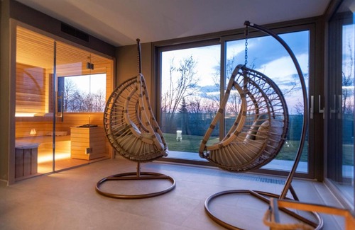 Verduno House | Agriturismo Speziale Wine Resort