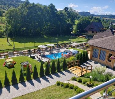 Konradow Ski Chalet | Agrodomki z bali Konradow