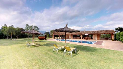 Santa Eulalia de Roncana Apartment | Agroturisme Can Burguès