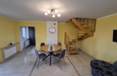 Sobienie Jeziory House | Agroturystyka Szlachecki Sad