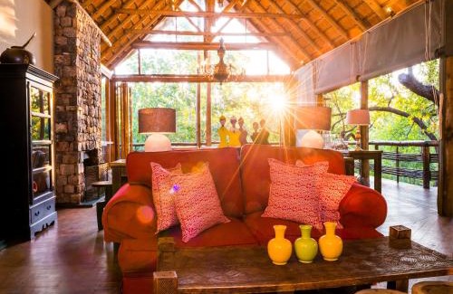 Madikwe Game Reserve Cabin | aha Thakadu River Camp