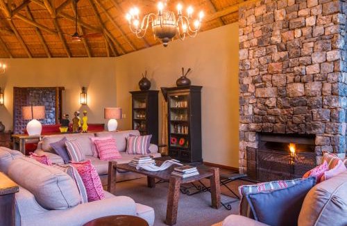 Madikwe Game Reserve Cabin | aha Thakadu River Camp