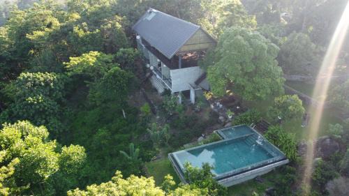 Ingiriya Resort | AHAS GAWWA Boutique