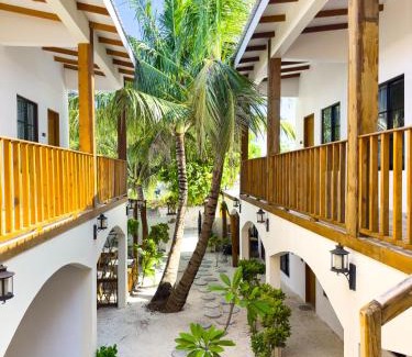 Fulhadhoo House | Ahiva Village