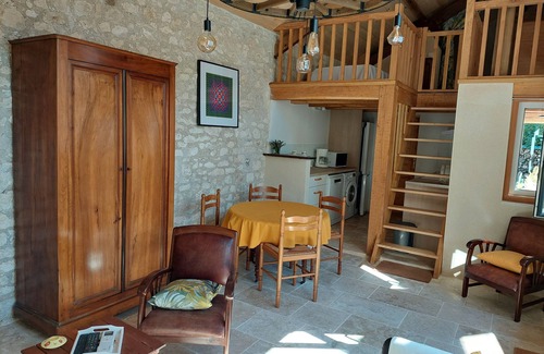 Montcuq House | Air-conditioned vacation home in the countryside with shared pool - 3 stars