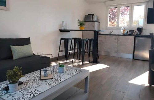 Champagne-les-Marais House | air-conditioned studio near La Rochelle and the Vendée beaches!