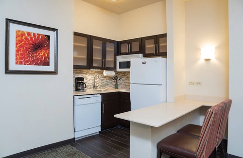 Forestview Condo | Air-Conditioned King Suite | Complimentary Breakfast