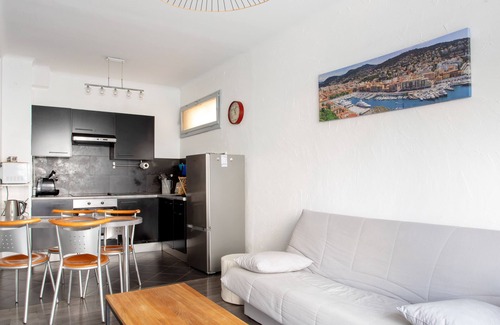 Liberation Apartment | Air-conditioned apartment Libération district