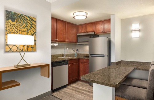 Tampa Condo | Air-Conditioned King Suite! 24h Business Center + Free Breakfast