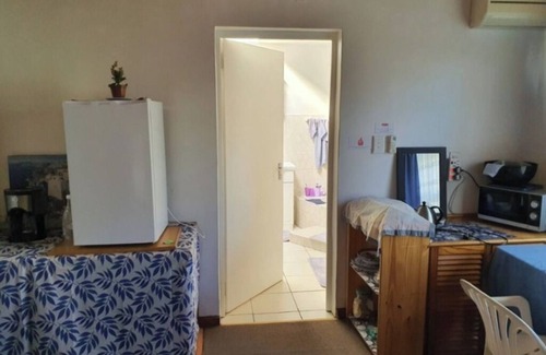 Die Boord House | Aircon, WiFi, fridge, microwave