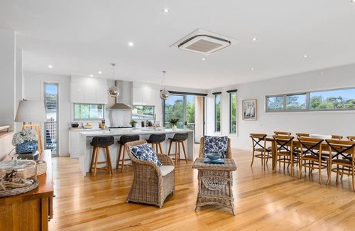 Aireys Inlet House | Aires Coastal Beach House Luxury with Ocean Views