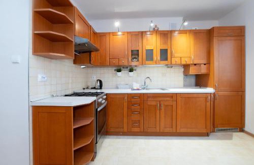 Srodmiescie Apartment | Airport&AtlasArena&OrientariumParking