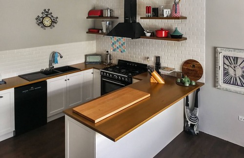 Redcliffe Bed & Breakfast | Airport B&B
