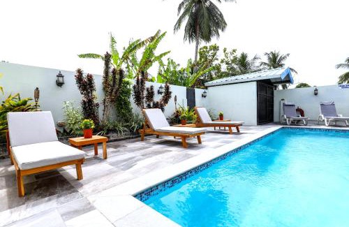 Piarco Bed & Breakfast | Airport Inn
