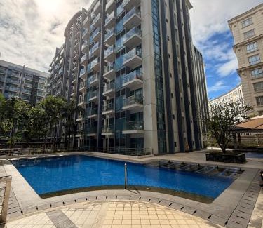 Luzon Apartment | Airport Stay Newport City Pasay Walk to NAIA T3