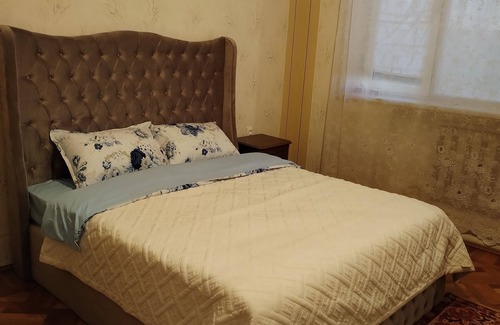 Oshakan House | Airport to Echmiadzin Guest House
